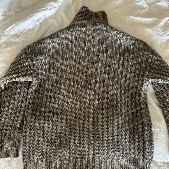 Intermix Carlyle Cable Knit Cardi in size P/S - Picture 4 of 7